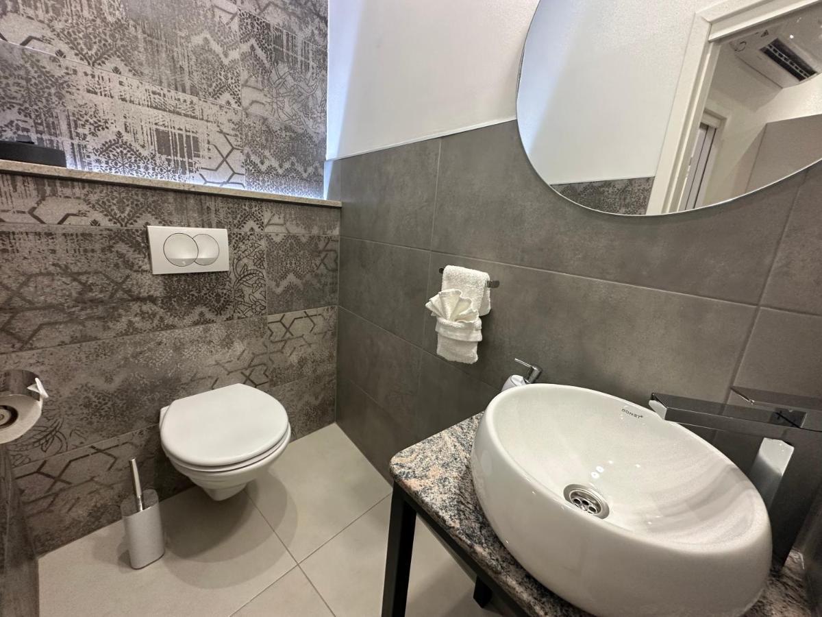 V Apartment Šibenik Extérieur photo